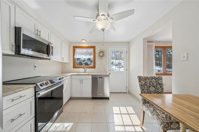 1435 Great Oak, Scott Twp, PA 15220