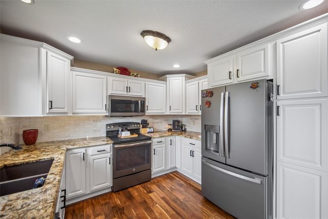 237 19th Street SW, Altoona, IA 50009