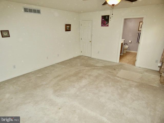 61 ROSE HILL DR, Bear, DE 19701