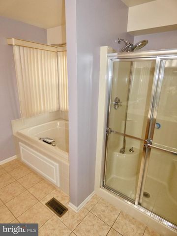 61 ROSE HILL DR, Bear, DE 19701