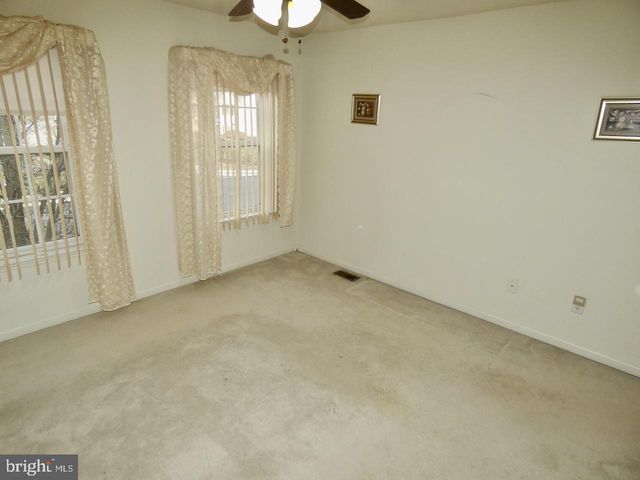 61 ROSE HILL DR, Bear, DE 19701