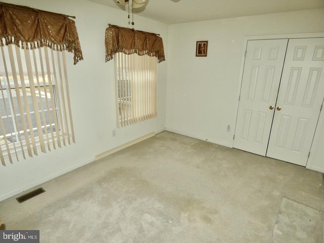 61 ROSE HILL DR, Bear, DE 19701