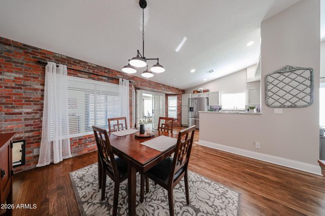 6102 W CHERYL Drive, Glendale, AZ 85302