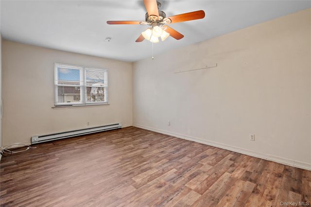 110 Chrystal Drive, Maybrook, NY 12543