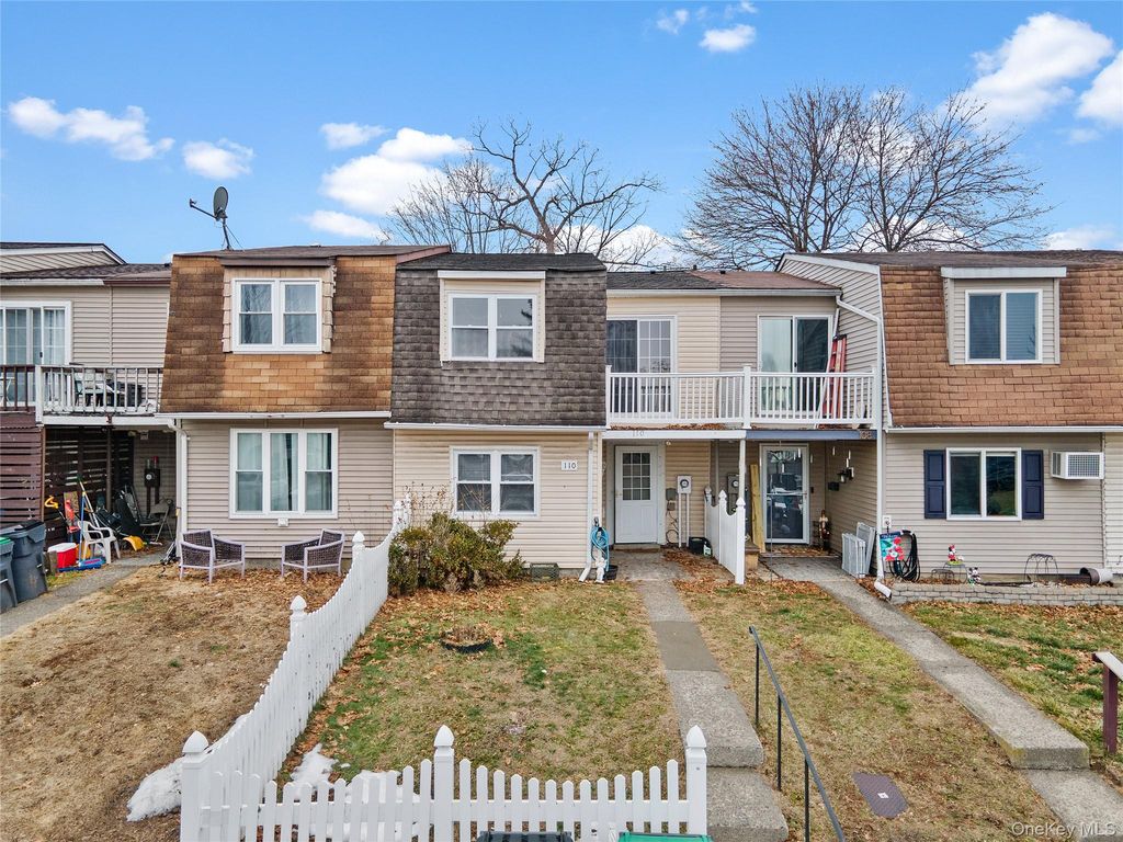 110 Chrystal Drive, Maybrook, NY 12543