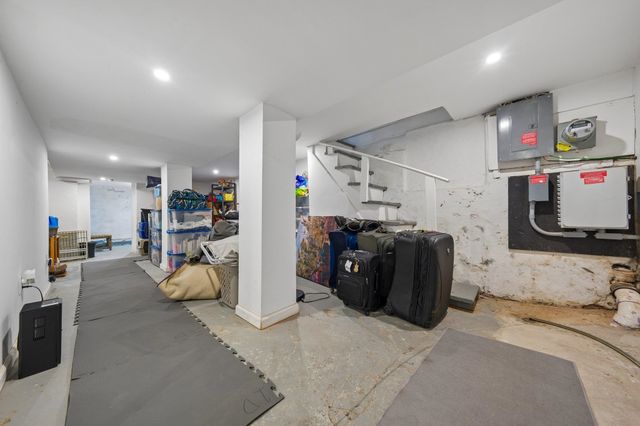 205 JEWETT AVE, Jc, Journal Square, NJ 07304