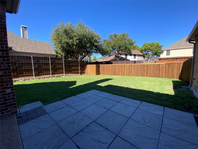 1870 Dowelling Drive, Frisco, TX 75036