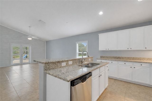 655 Valencia Circle SW, Vero Beach, FL 32968