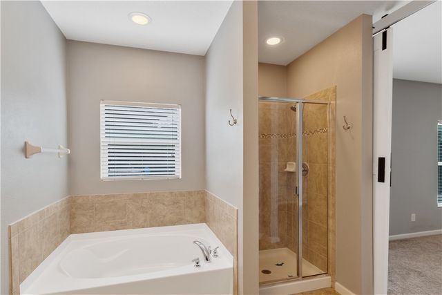 655 Valencia Circle SW, Vero Beach, FL 32968