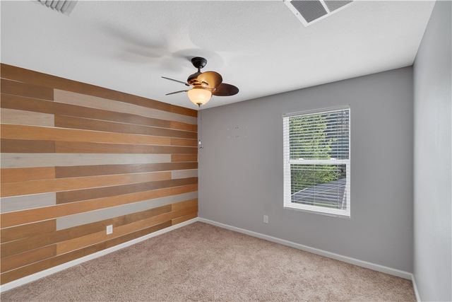 655 Valencia Circle SW, Vero Beach, FL 32968