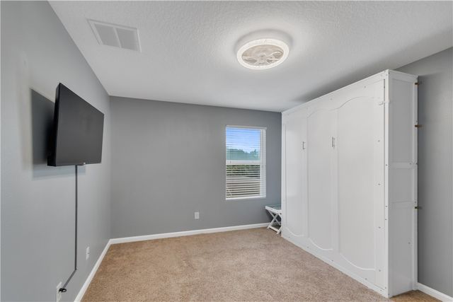 655 Valencia Circle SW, Vero Beach, FL 32968