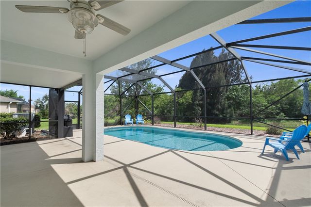 655 Valencia Circle SW, Vero Beach, FL 32968