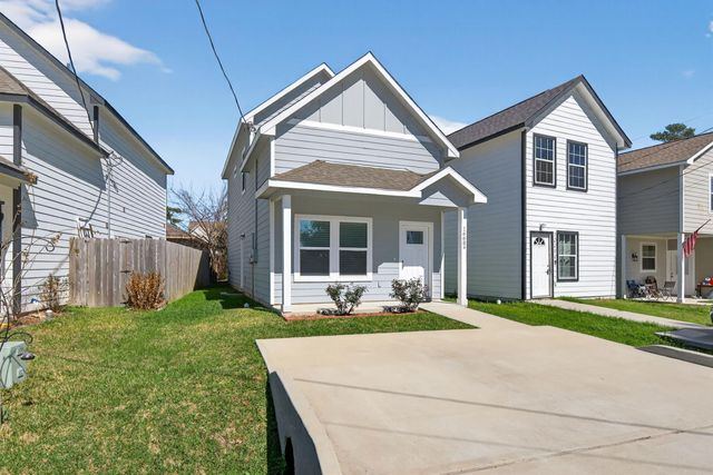 16684 E Ivanhoe, Montgomery, TX 77316