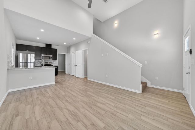 16684 E Ivanhoe, Montgomery, TX 77316