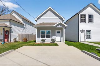 16684 E Ivanhoe, Montgomery, TX 77316