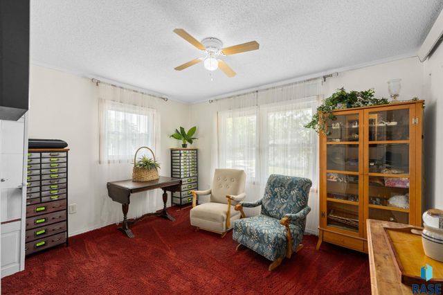 1408 E Sylvan Cir Circle, Brandon, SD 57005