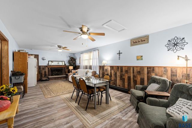 1408 E Sylvan Cir Circle, Brandon, SD 57005