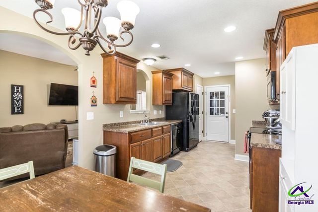 207 Ellington Court, Perry, GA 31069