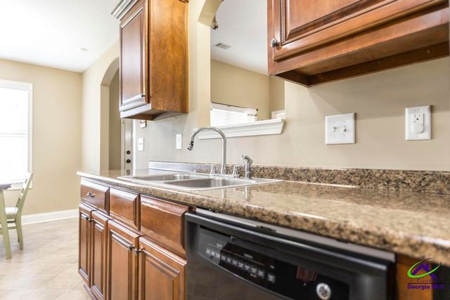 207 Ellington Court, Perry, GA 31069