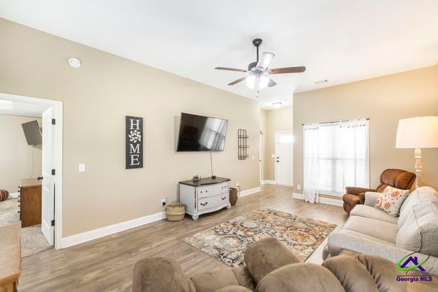 207 Ellington Court, Perry, GA 31069