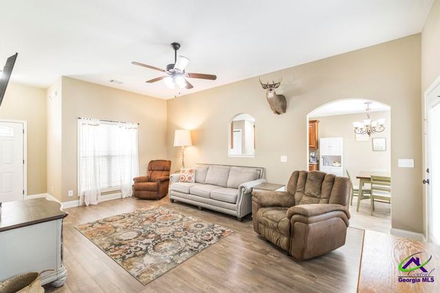 207 Ellington Court, Perry, GA 31069