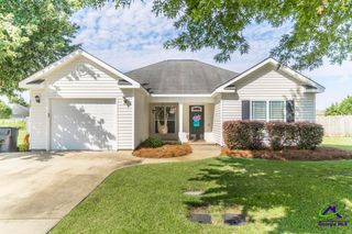 207 Ellington Court, Perry, GA 31069