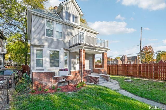 3736 IROQUOIS Street, Detroit, MI 48214