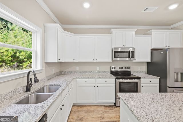 275 Huntington Manor Court 18, Cornelia, GA 30531