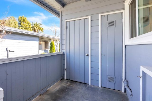 2869 Santa Paula Ct, Sacramento, CA 95821