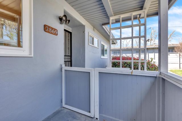 2869 Santa Paula Ct, Sacramento, CA 95821