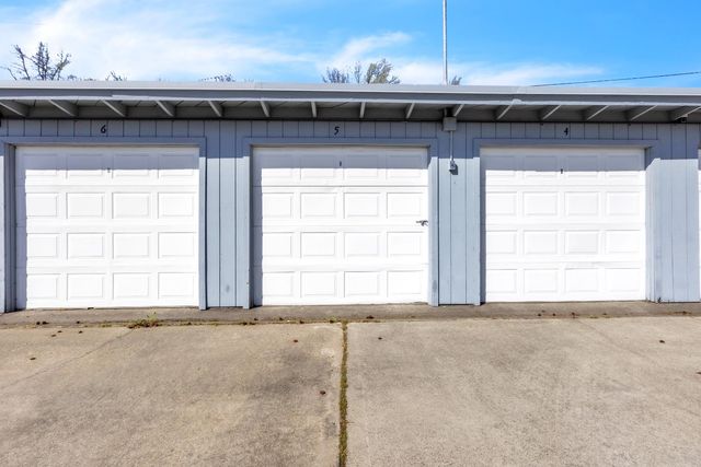 2869 Santa Paula Ct, Sacramento, CA 95821