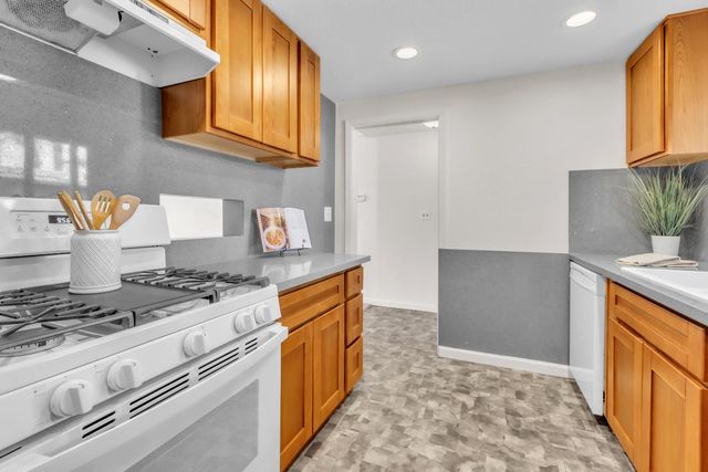 2869 Santa Paula Ct, Sacramento, CA 95821