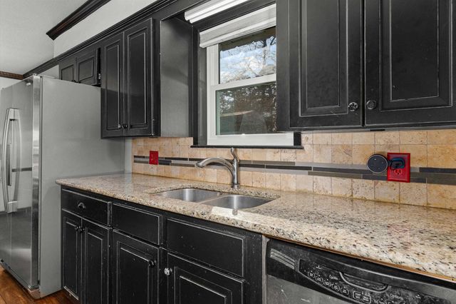 201 Pinewood, Carthage, TX 75633