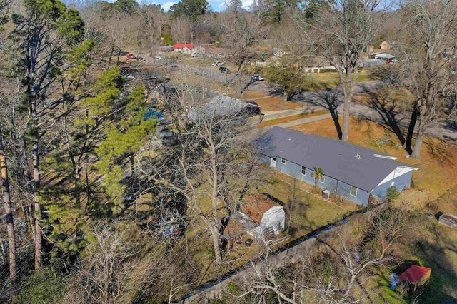 201 Pinewood, Carthage, TX 75633