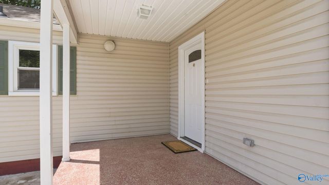 3929 Cypress Avenue SW, Huntsville, AL 35805