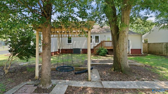 3929 Cypress Avenue SW, Huntsville, AL 35805