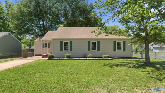 3929 Cypress Avenue SW, Huntsville, AL 35805