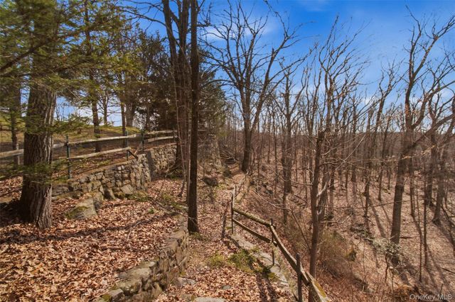 27 Allapartus Circle, Ossining, NY 10562