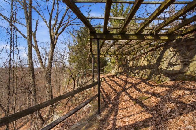 27 Allapartus Circle, Ossining, NY 10562