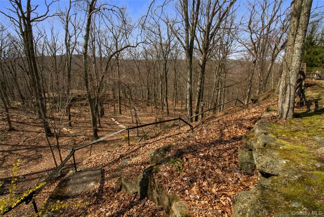 27 Allapartus Circle, Ossining, NY 10562