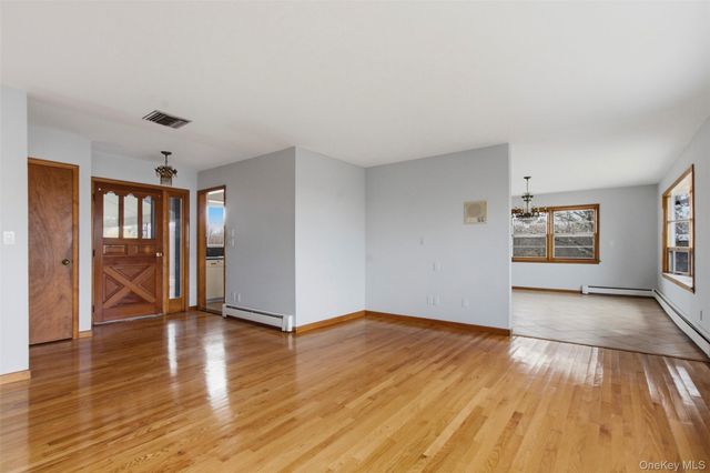 27 Allapartus Circle, Ossining, NY 10562