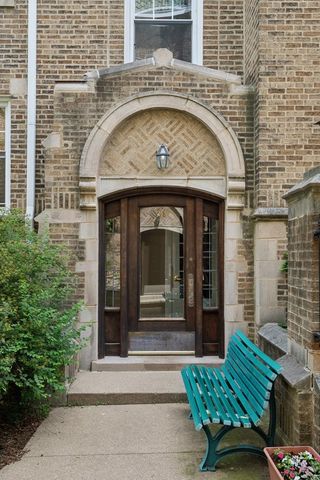 717 Reba Place 2N, Evanston, IL 60202
