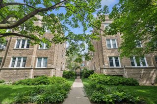 717 Reba Place 2N, Evanston, IL 60202