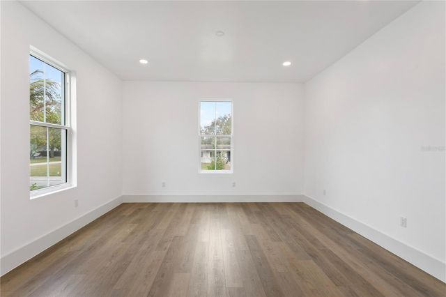 514 38TH AVENUE NE, St Petersburg, FL 33704