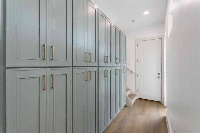 514 38TH AVENUE NE, St Petersburg, FL 33704