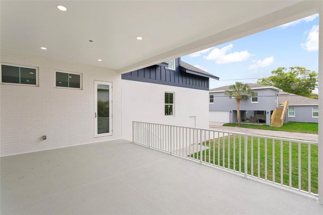 514 38TH AVENUE NE, St Petersburg, FL 33704