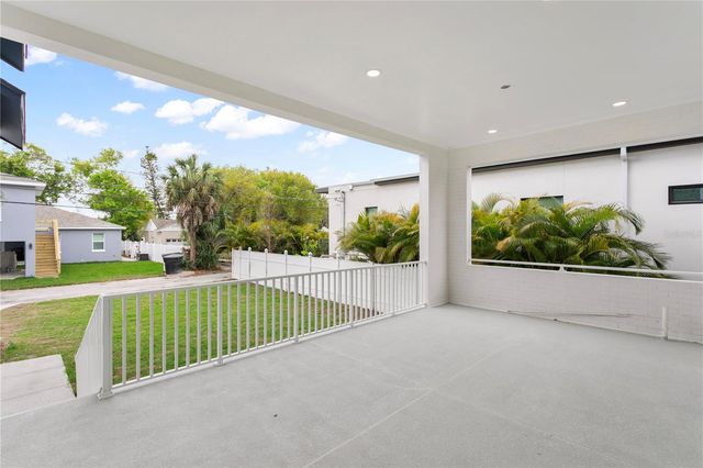 514 38TH AVENUE NE, St Petersburg, FL 33704