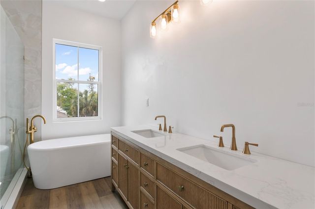 514 38TH AVENUE NE, St Petersburg, FL 33704