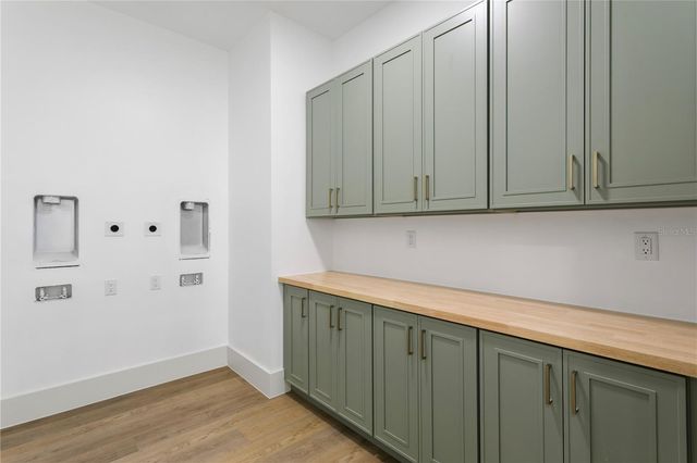 514 38TH AVENUE NE, St Petersburg, FL 33704