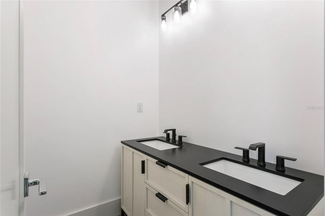 514 38TH AVENUE NE, St Petersburg, FL 33704